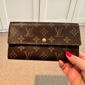 Louis Vuitton Sara long wallet